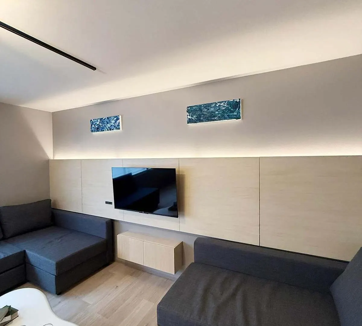 Reno Bld - Modern 2-Story Apt Near Peace Park Sleeps 10 Hiroshima Apartment